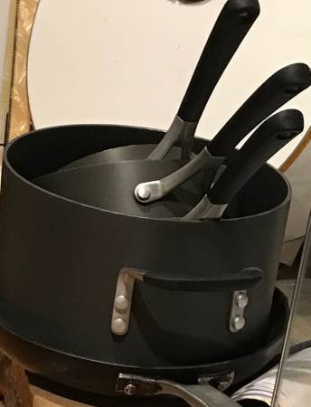 Calphalon pots and pans 1