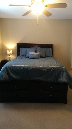 $800 FURNISHED ROOM//PRIVATE BATH/UTILITIES & WIFI INCLUDED (West Ashley)64015947950851120