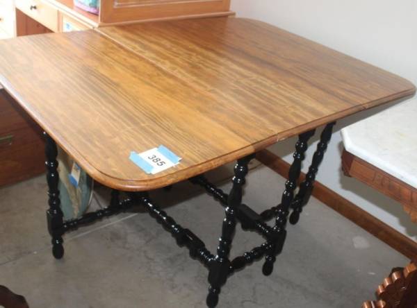 Dropleaf Table with Barley Twist Legs & Dark Gate Leg Black 1