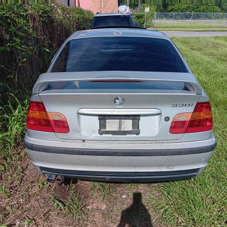 2003 330i 153 miles - $2,500 (New orleans)63438987715843122