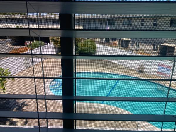 $750 / 2br - 120ft2 - Habitación privada en alquiler en adosado de East Bay Hayward (hayward / castro valley)63880015603201120