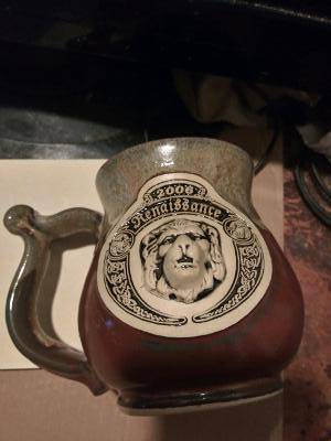 new shakopee 2006 renaissance beer mug brown with red top 1