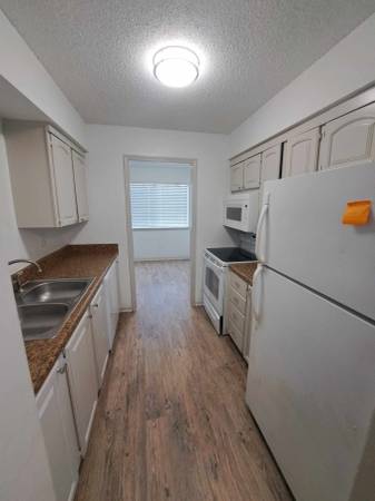 $1,426 / 3br - 1179ft2 - 💎 Large 3 Bedroom, 2 Bath – Don’t Miss This Opportunity! (Broken Arrow)63806193529345121