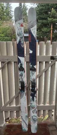 4frnt Raven skis 1