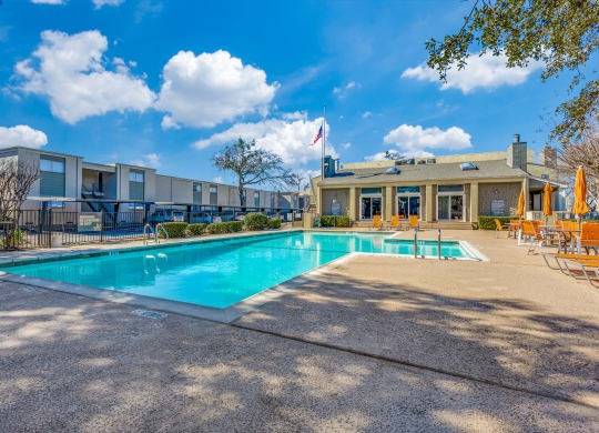$1,900 / 2br - 1374ft2 - Ceiling Fan, Covered Parking, 2BD 2.5BA (613 Clearwood Drive, Richardson, TX)63867601463937122