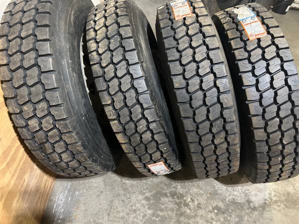 11R-22.5 Set of tires and wheels - $1,425 (Bartlett)62970099087105121