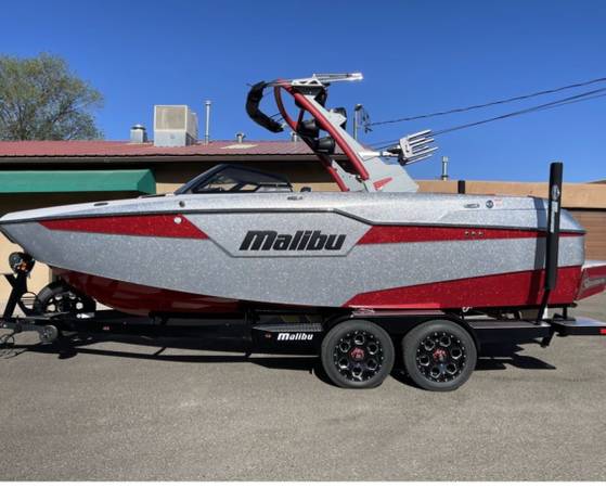 2022 Malibu M220 1