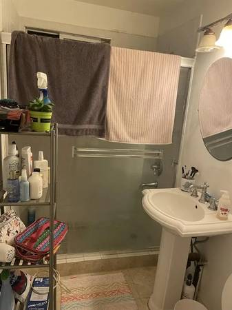 $600 Habitación principal con plaza de aparcamiento (Leland Avenue, San Francisco, CA)63806890148865122