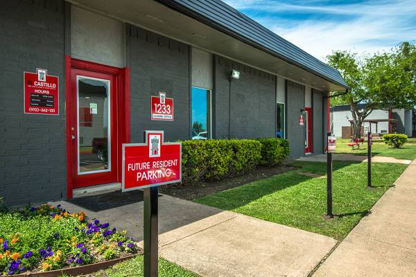 Electronic Thermostat, Window Coverings, Spanish Speaking Staff 1