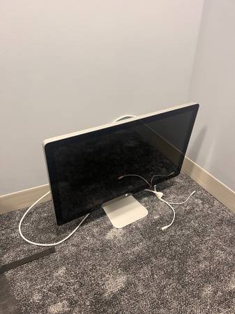 27" Apple Thunderbolt Display (Model A1407) - FOR PARTS OR REPAIR 1