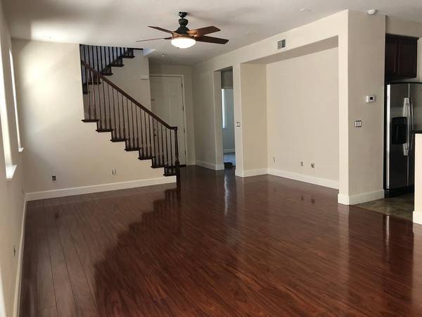 $1,050 / 4br - 2088ft2 - *\Spacious 4BR Natomas Home – 2-Story with Loft & 2-Car Garage!/* (Sacramento)63790665410177121