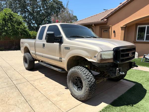 🔥 1999 Ford F-250 Super Duty 4x4 — Lo bueno, lo malo y lo feo 🔥 - $4,450 (Fair Oaks)63613722836355121