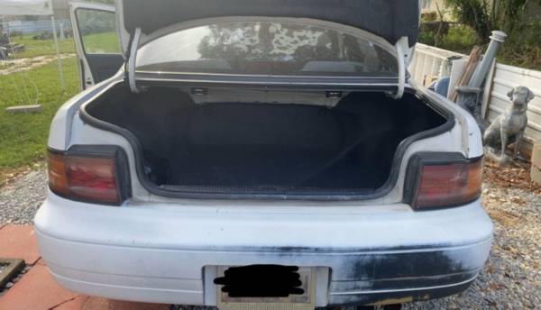1993 Toyota Camry XLE Sedan 4D - $1,000 (Metairie)63624863680001122