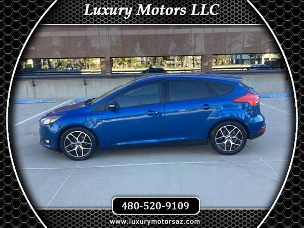 2018 Ford Focus SEL Hatch 1