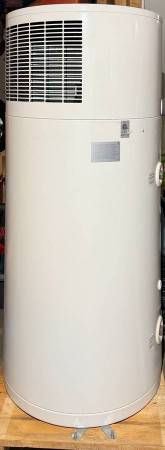 High Efficiency Hot Water Tank - Stiebel Eltron - Accelera 220 E 1