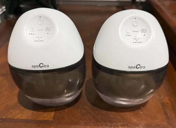 Spectra Premier Wearable Electric Breast Pump 1