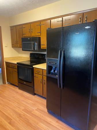 $1,600 / 3br - 1680ft2 - 3 habitaciones 2 baños 1680 pies cuadrados 1600.00 (Phenix City)63843421349635124