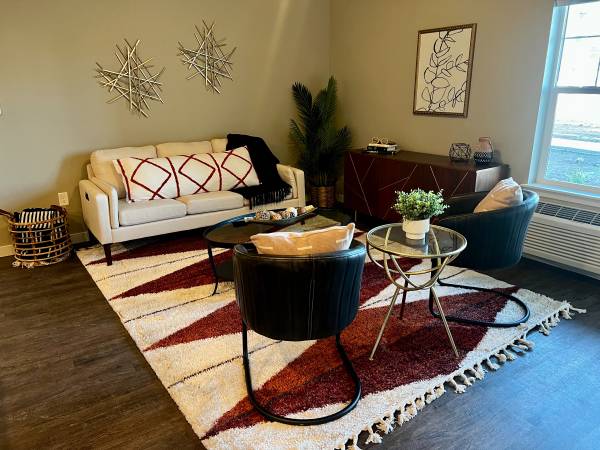 $2,215 / 2br - 1162ft2 - Lots of space in this 2 bedroom! (REDMOND)63839291142275123