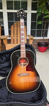 2022 Gibson Southern Jumbo Original - musical instruments