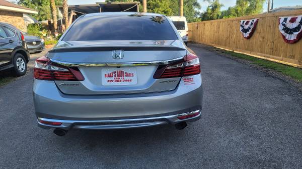 2017 HONDA SPORT - $14,500 (BROUSSARD)63435396342915123