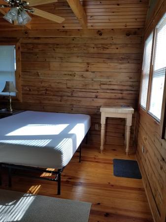 $1,000 / 600ft2 - Guest Cabin for Rent (Cullowhee)64029373086466123