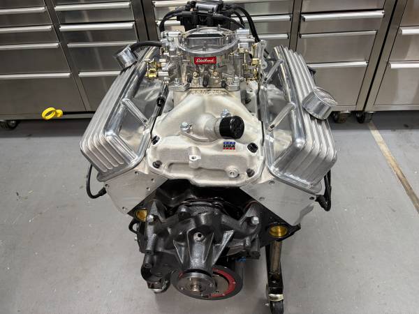 Small Block Chevy 350 Engine 1