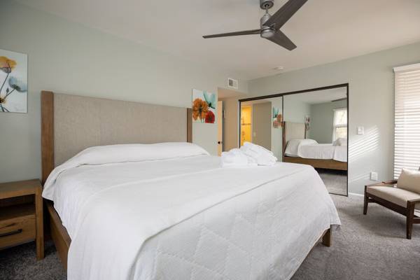 $170 / 2br - 1460ft2 - Spacious Villa, Pet Friendly, Close to Marina, Free Bikes (Hilton Head Island)63951149396355122