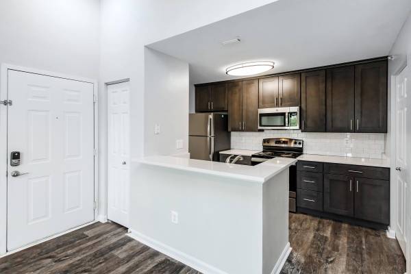 $1,797 / 1br - 546ft2 - Public Parks Nearby, Cable Ready, Recycling (20300 River Ridge Terrace, Ashburn, VA)63896039025666123
