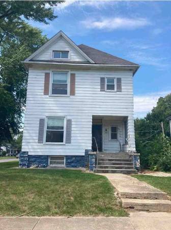 $190,000 Kankakee, IL 3-family — SELLER FINANCE • $190,000 • AS-IS • NO CREDIT (Kankakee)63688333851393120
