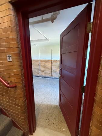 $300 / 200ft2 - Quiet and Unique Small Office Space Available!! (Somersworth)63931654851203123