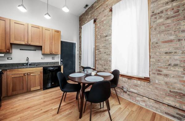 $800 / 1br - 700ft2 - This amazing 1Bed/1Bath condo has loft style-living64041475809411124