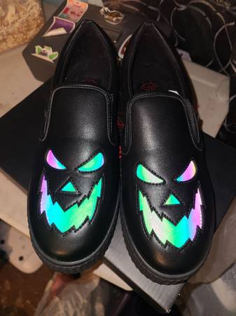 Strange Cvlt Krypt Reflective Jack-O'-Lantern Slip-On Sneakers 1