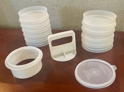 Vintage Tupperware Hamburger Press and Freezer Set with Instructions 1