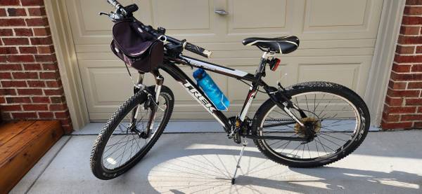 Trek 4 series Mountain Bike 1