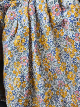 Vestido vintage OshKosh con peto floral, talla 3T para niñas - $20 (Tacoma)63439448597507122