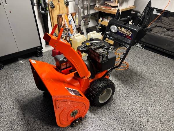 Ariens 1128 Pro Snowblower 1