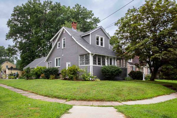 $427,000 / 3br - 1498ft2 - Bungalow estilo Cape en West Hartford, listo para mudarse, véalo ahora (West Hartford)63989074072579120
