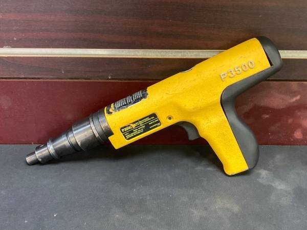 DeWALT P3500 Powder-Actuated Pneumatic Fastener 1