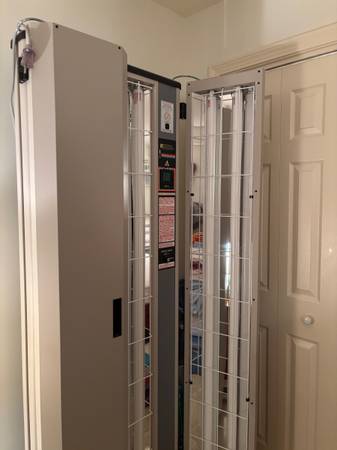 MEDICAL FULL BODY UVB LIGHT BOX 1