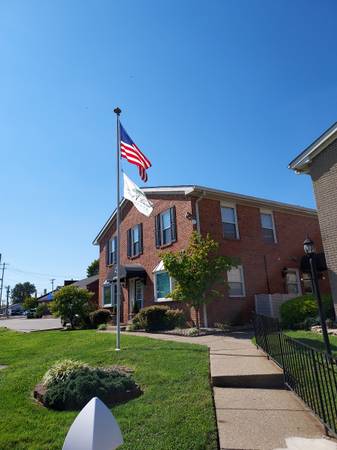 $885 / 2br - 900ft2 - Locust Grove Apartments (New Albany)64008826936834120