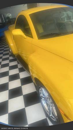 2004 Chevrolet SSR - In-House Financing Available! - $18700.0063469746494721122