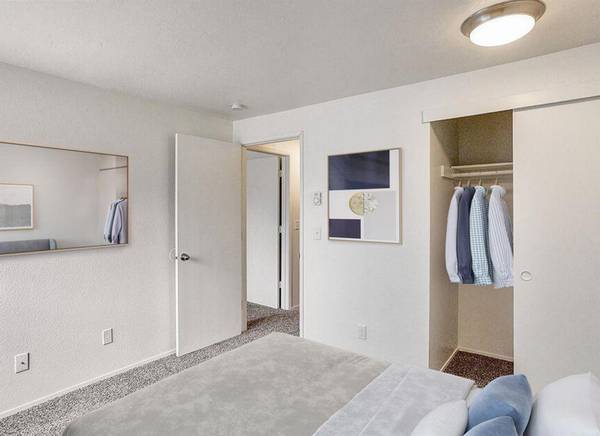 $1,545 / 2br - GET $500 in SAVINGS - Shaded Courtyards and Greenspaces (Powell Butte)63914854420482122