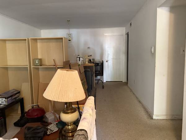 $290,000 / 2br - 1107ft2 - Flip this house! Birch Leaf Ct (Burke)64171590328195124