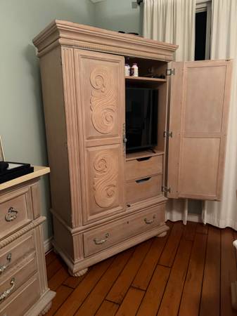 Solid Armoire 42x72 1