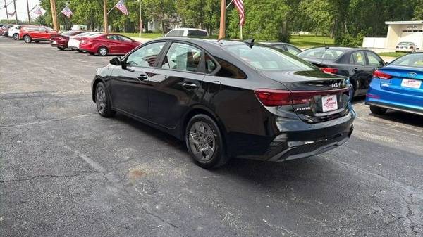 2022 Kia Forte LXS Sedan 4D - $2,100 (_Kia_ _Forte_ _Sedan_)63621941912833123
