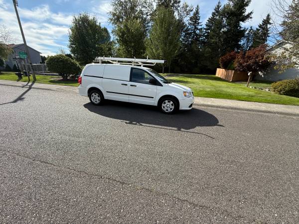 2013 Dodge caravan cargo - $4,90063470587341697121