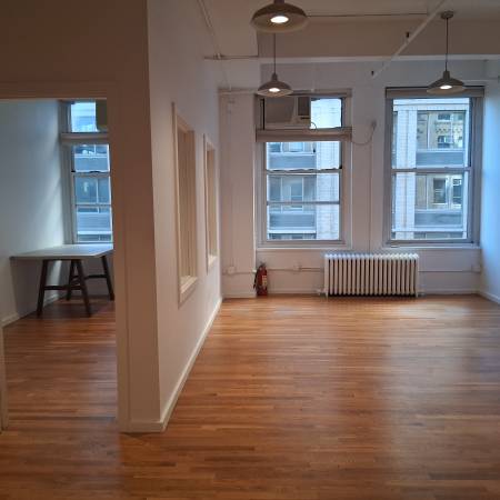 $3,985 / 1100ft2 - Loft *office space*utilities imcluded! Conference room*built out*W37 (Midtown west)64033629603969120