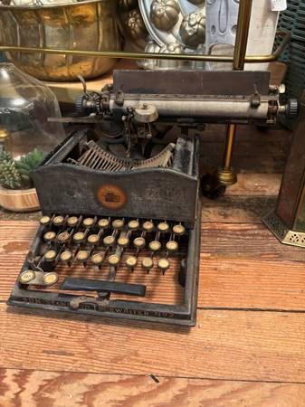Antique Typewriter 1