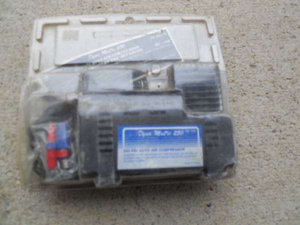 12v Small Air Compressor 1