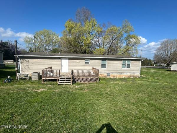 $219,900 / 3br - 1620ft2 - Situated in the Heart of Vonore, TN (Vonore)63815667513987121